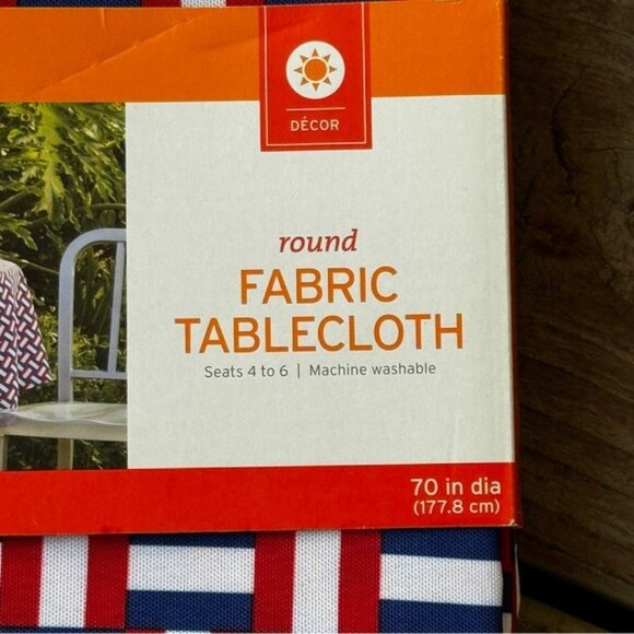 NEW NWT Target Red White Blue Plaid Round 70 Inch Diameter Fabric Tablecloth - Picture 5 of 7